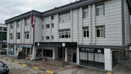 Akyazı Belediyesi’nden Açıklama: ‘Sahipsiz köpeğe yasal sedasyon uygulandı, ölüm nadiren görülen yan etki sonucu’